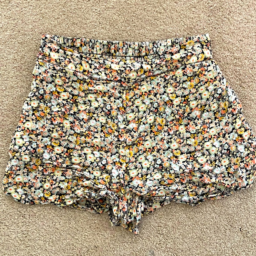 Floral Boho Shorts with seamless front waist